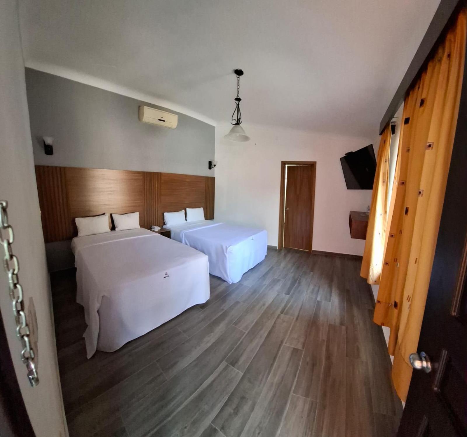 Hotel Aquiles 과달라하라 외부 사진